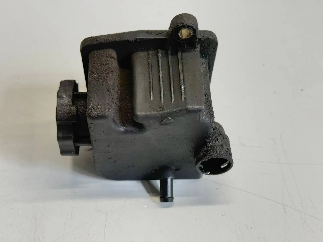 Servoölbehälter Ausgleichsbehälter Mercedes BENZ CLK 320 1999 W208 A0004600183