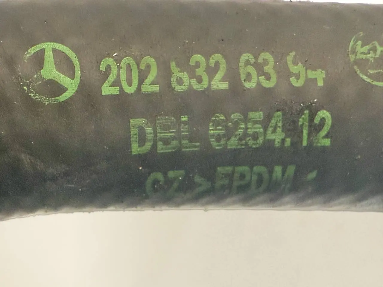 Kühlwasserschlauch BENZ CLK 320 1999 Mercedes BENZ CLK 320 1999 W208 2026326394