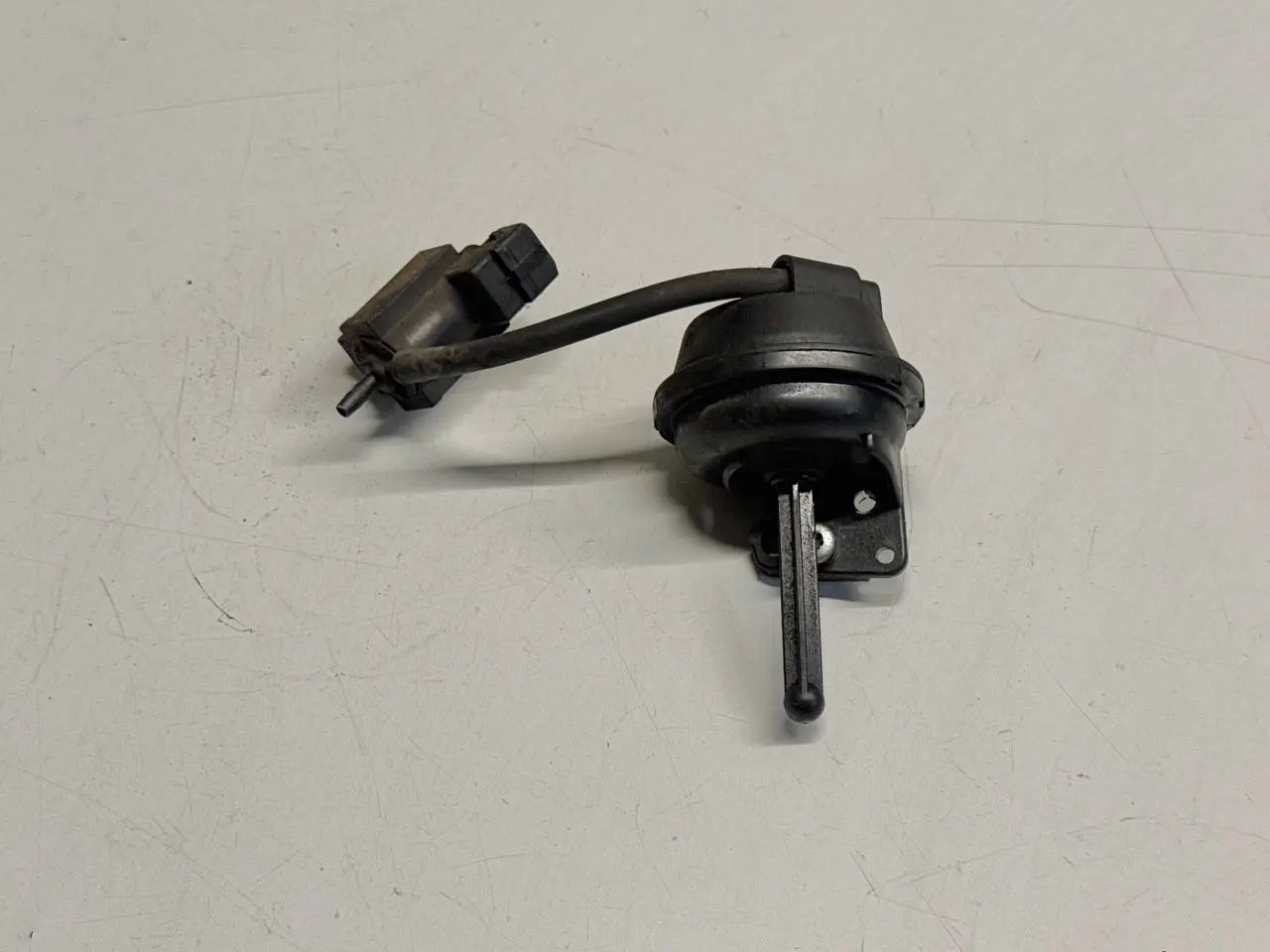 Unterdruckdose Ventil Mercedes BENZ CLK 320 1999 W208 A1121410069