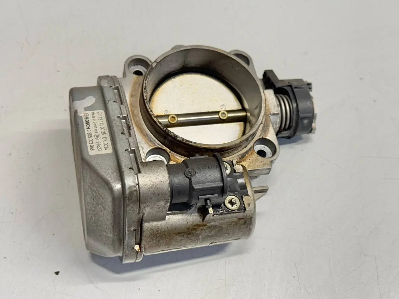 Drosselklappe Schieber Gassteller Mercedes BENZ CLK 320 1999 W208 1121410025