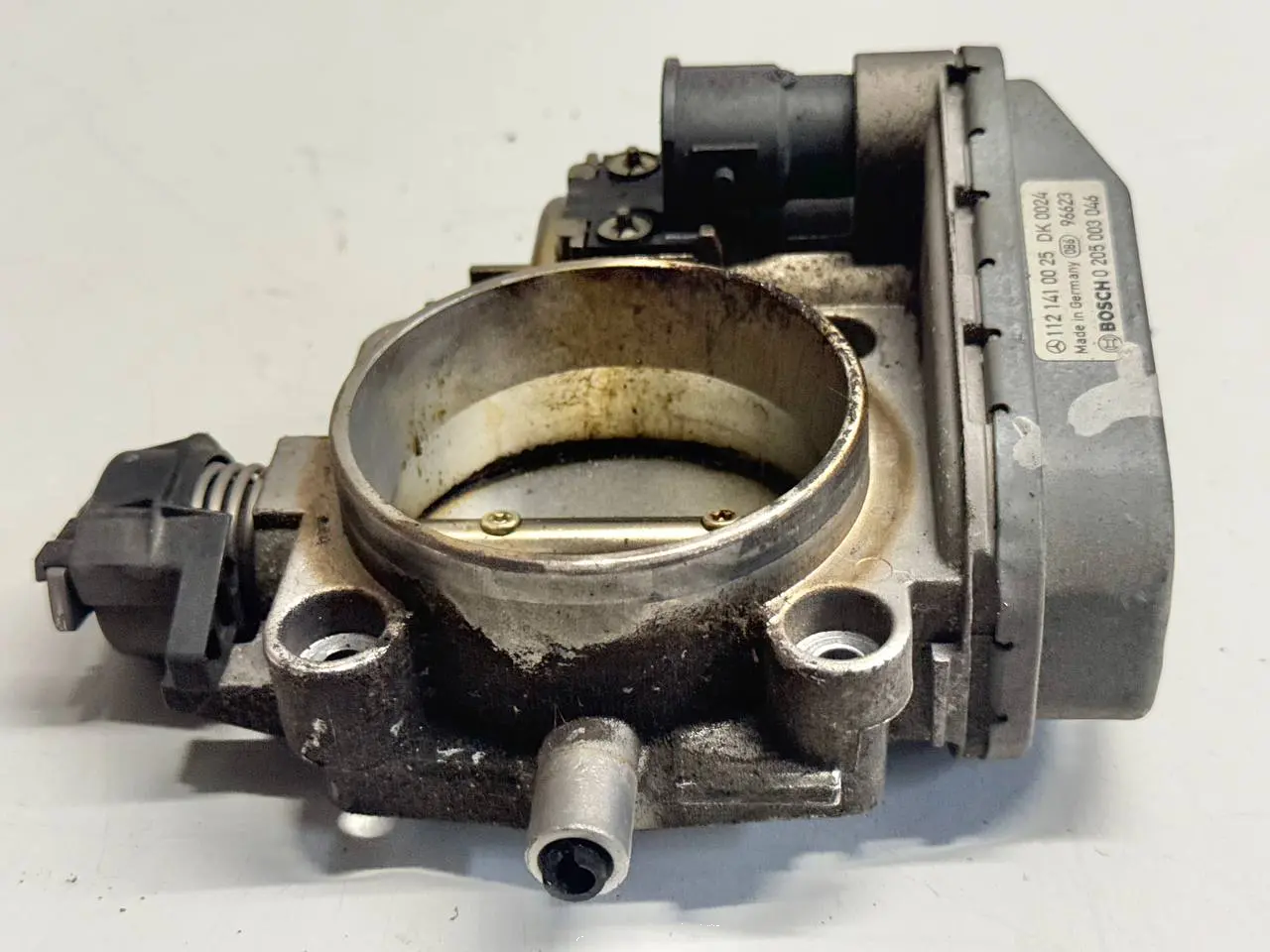 Drosselklappe Schieber Gassteller Mercedes BENZ CLK 320 1999 W208 1121410025