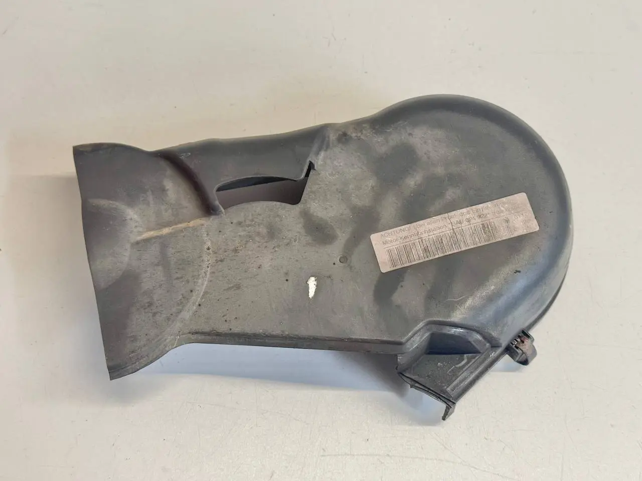 Zahnriemenabdeckung A6 Avant 4B5 Audi A6 Avant 4B5 TDI 2.5L 2002 E059109123K