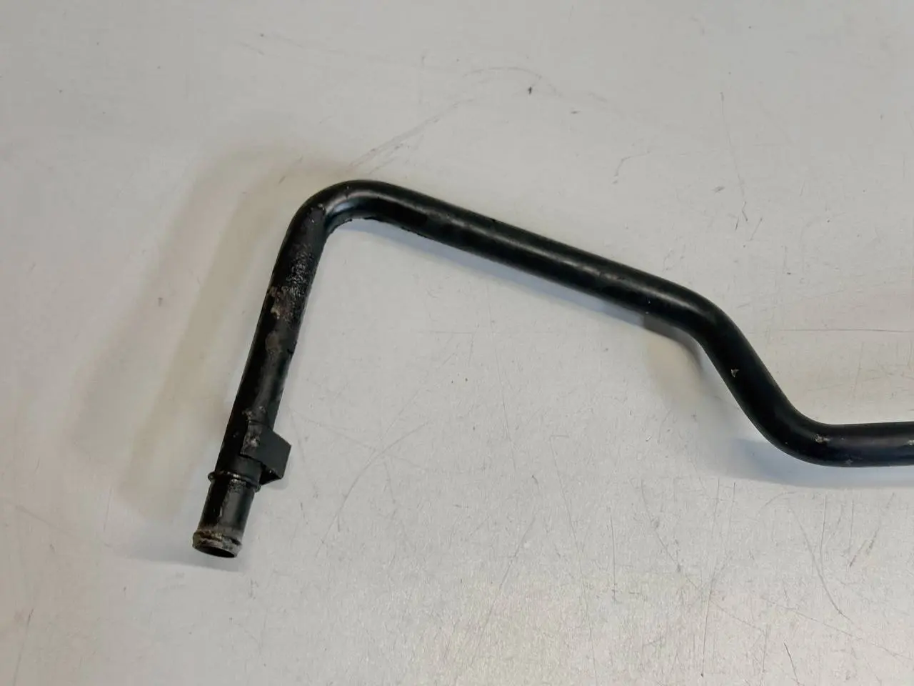 Kühlwasserrohr Schlauch Leitung Audi A6 Avant 4B5 TDI 2.5L 2002 059121065D