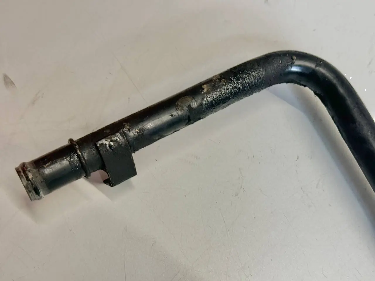 Kühlwasserrohr Schlauch Leitung Audi A6 Avant 4B5 TDI 2.5L 2002 059121065D