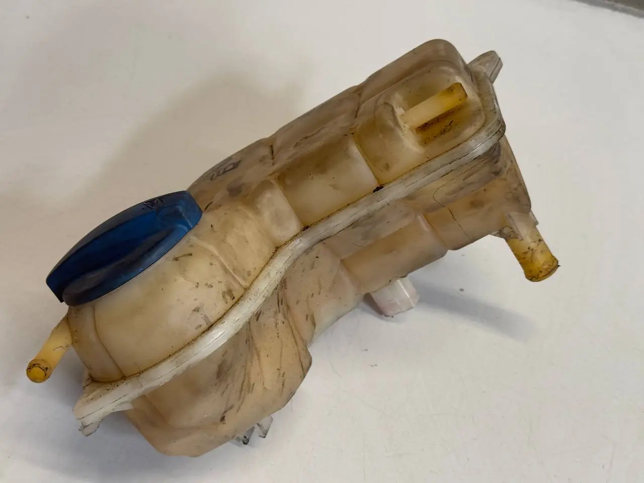 Kühlwasserausgleichsbehälter Audi A6 Avant 4B5 TDI 2.5L 2002 8E0121403E