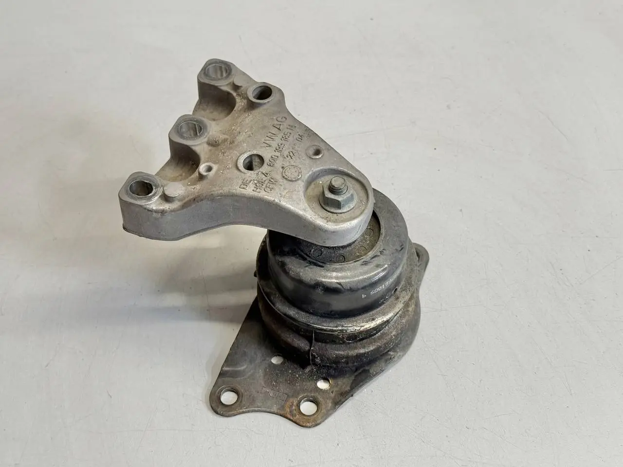 Motorträger seitlich links Fabia 6Y5 1.4 2001 VW Polo 9N1 1,2L 2002 6Q0199185N