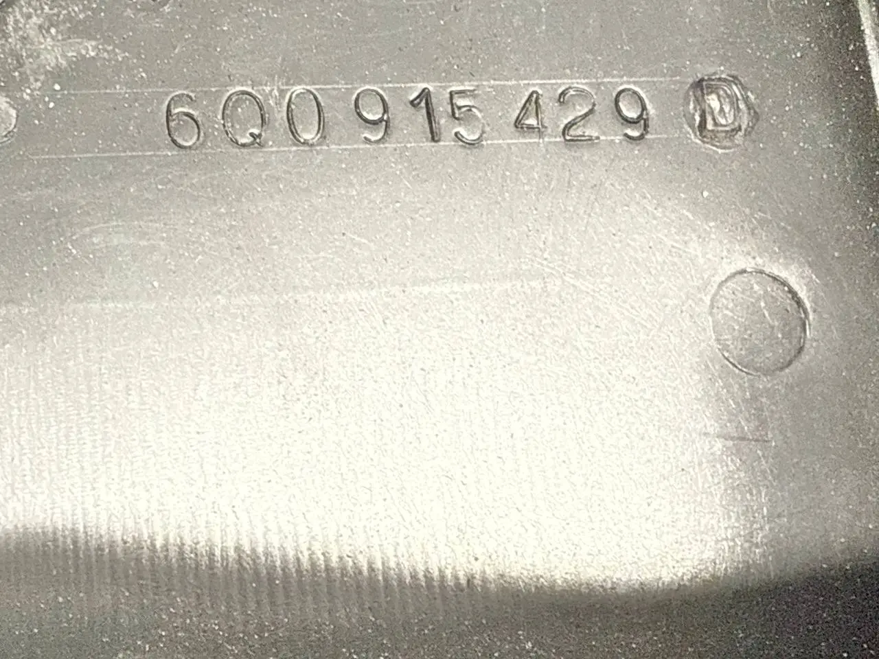 Batterieabdeckung Schutzkappe für 9N Polo 9N1 VW Polo 9N1 1,2L 2002 6Q0915429