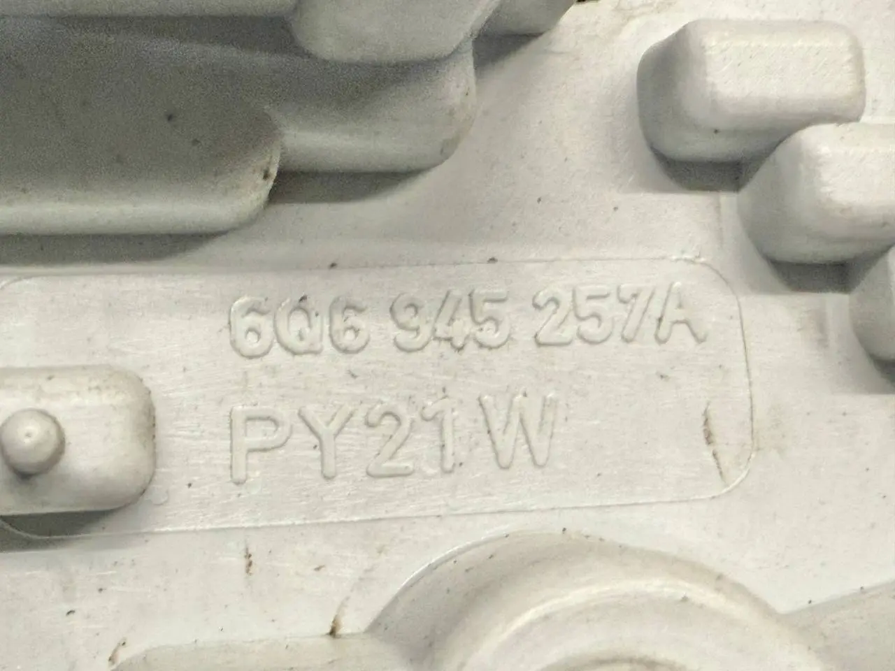 Rückleuchte Heckleuchte Bremsleuchte links VW Polo 9N1 1,2L 2002 6Q6945095G