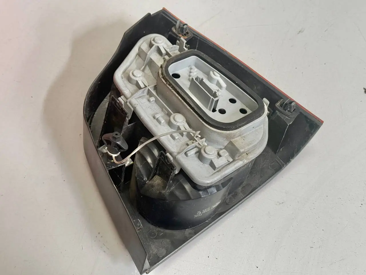 Rückleuchte Heckleuchte Bremsleuchte links VW Polo 9N1 1,2L 2002 6Q6945095G