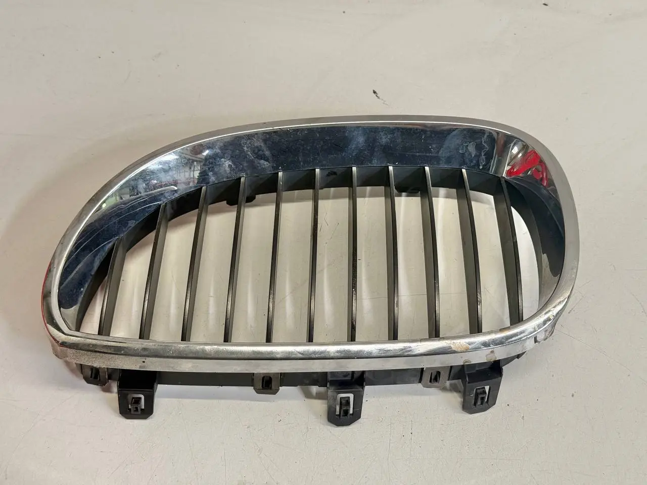 Kühlergrill Niere vorne links für 5er BMW 320D E46 3FL Touring 2004 51137027061