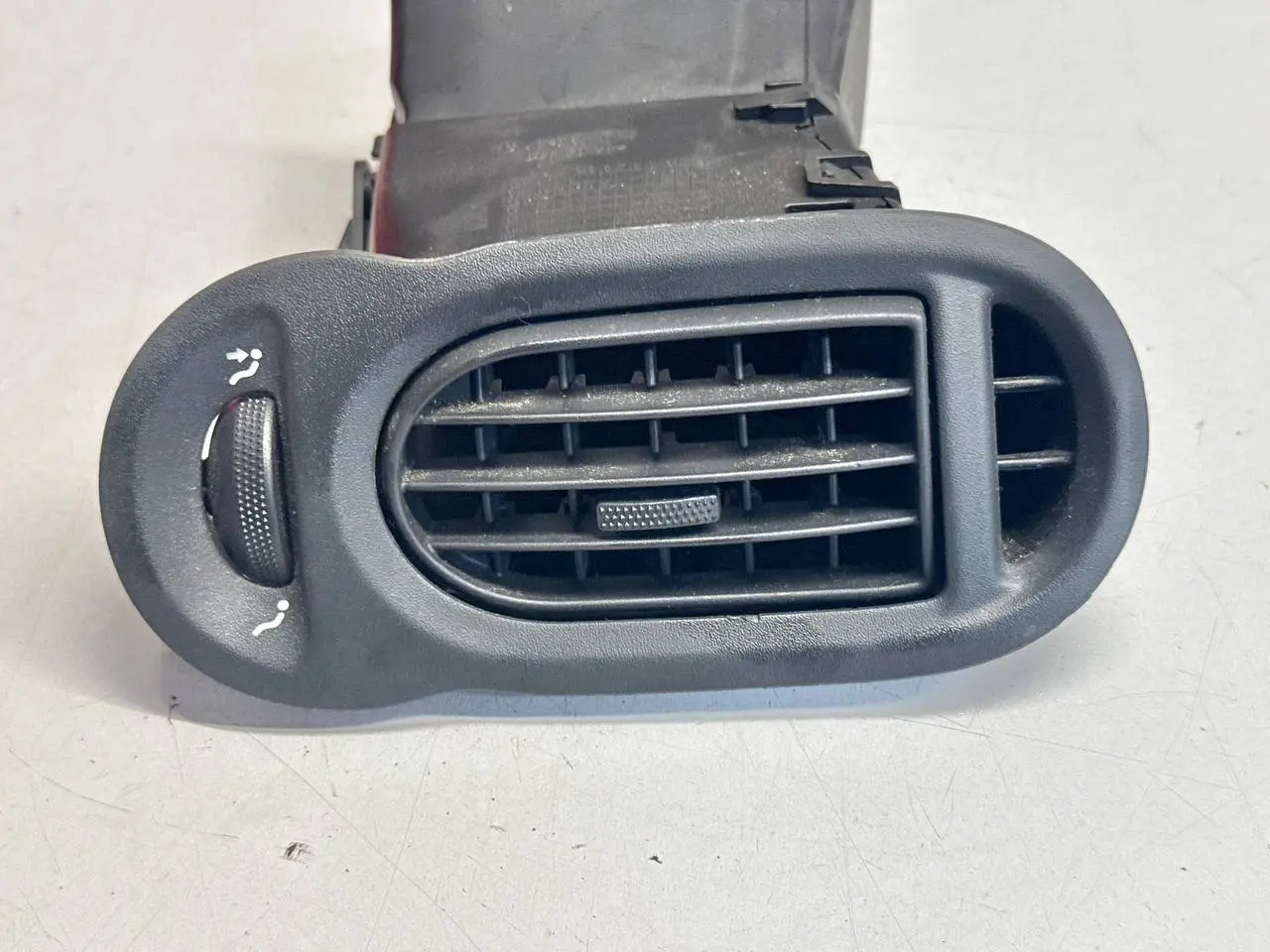 Luftdüse Lüftungsauslass Frischluftdüse Renault Modus 1,5 dCi 2012 4622616