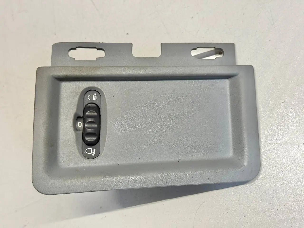 Schalter Leuchtweitenregler LWR Renault Modus 1,5 dCi 2012 7700841235