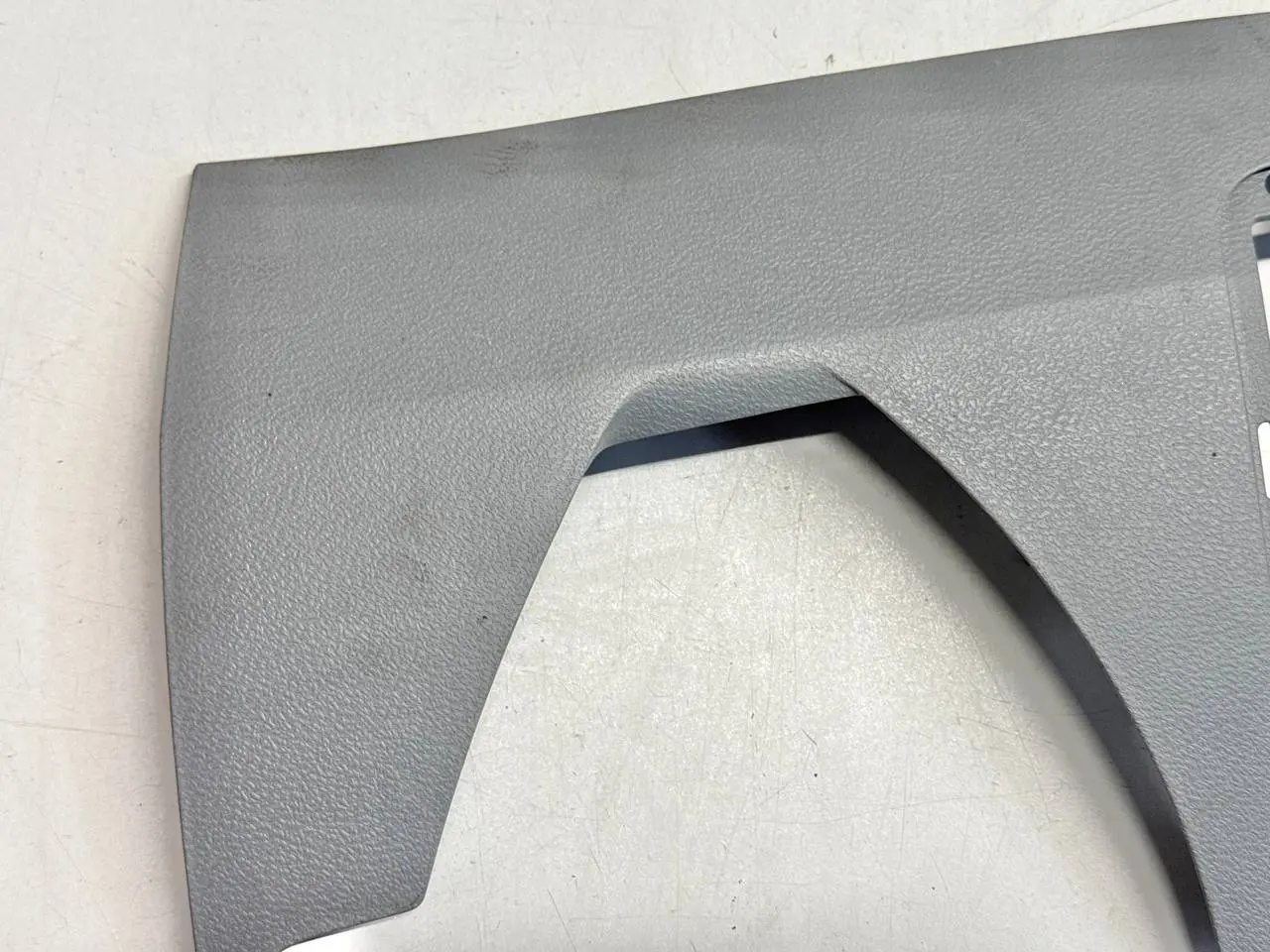 Verkleidung und Abdeckung des Renault Modus 1,5 dCi 2012 6235S0101