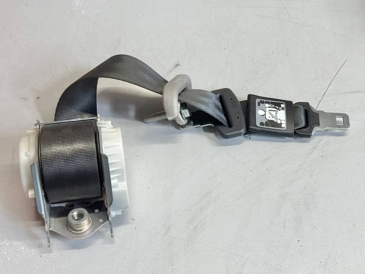 Sicherheitsgurt Gurt mitte Renault Modus 1,5 dCi 2012 661276A