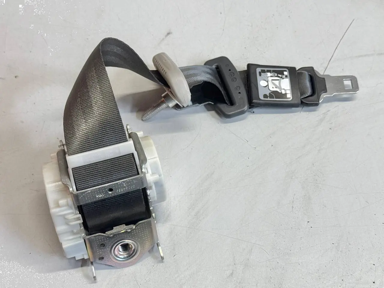 Sicherheitsgurt Gurt mitte Renault Modus 1,5 dCi 2012 661276A