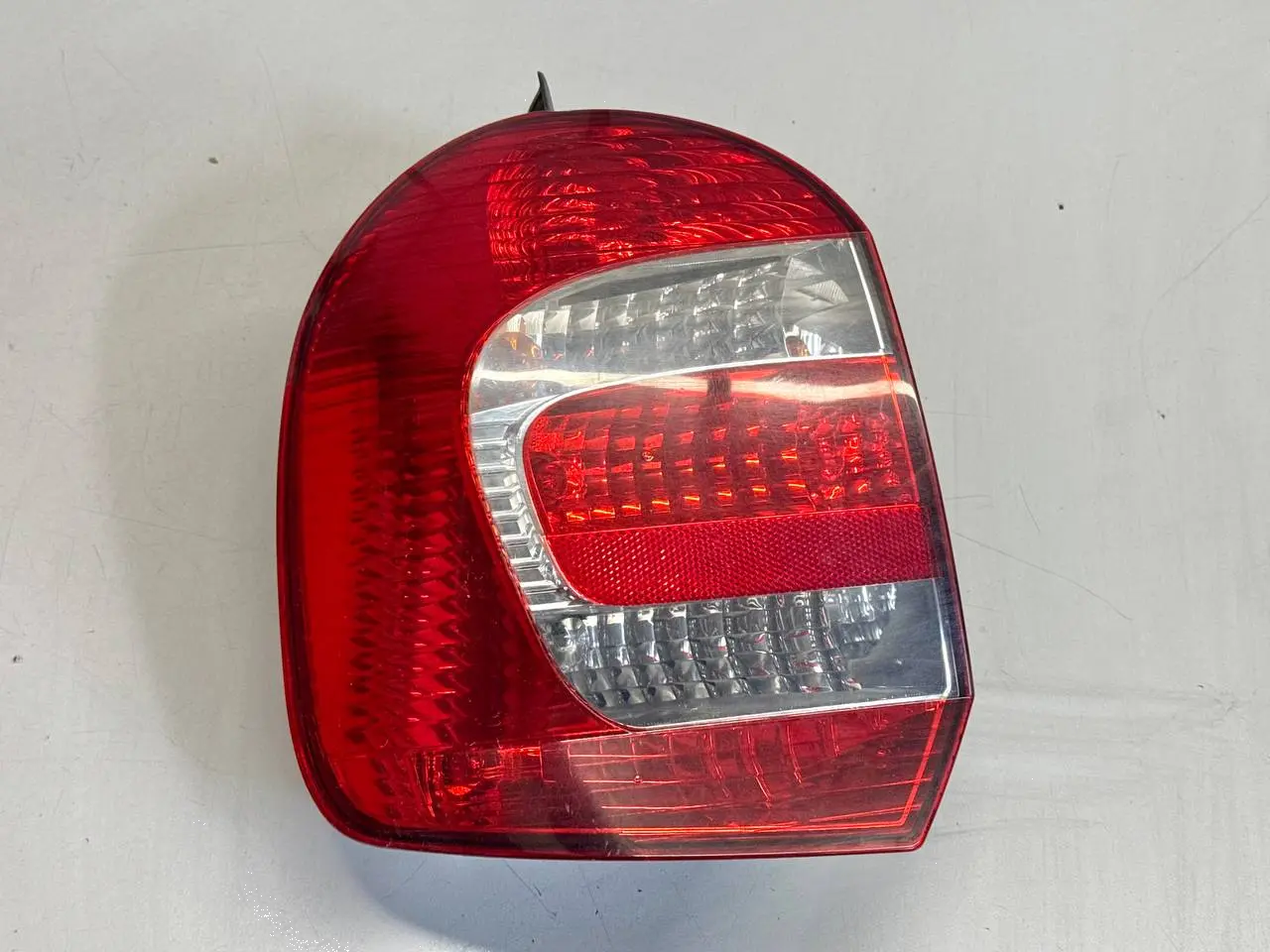 Rückleuchte hinten links Renault Modus 1,5 dCi 2012 8200658411R