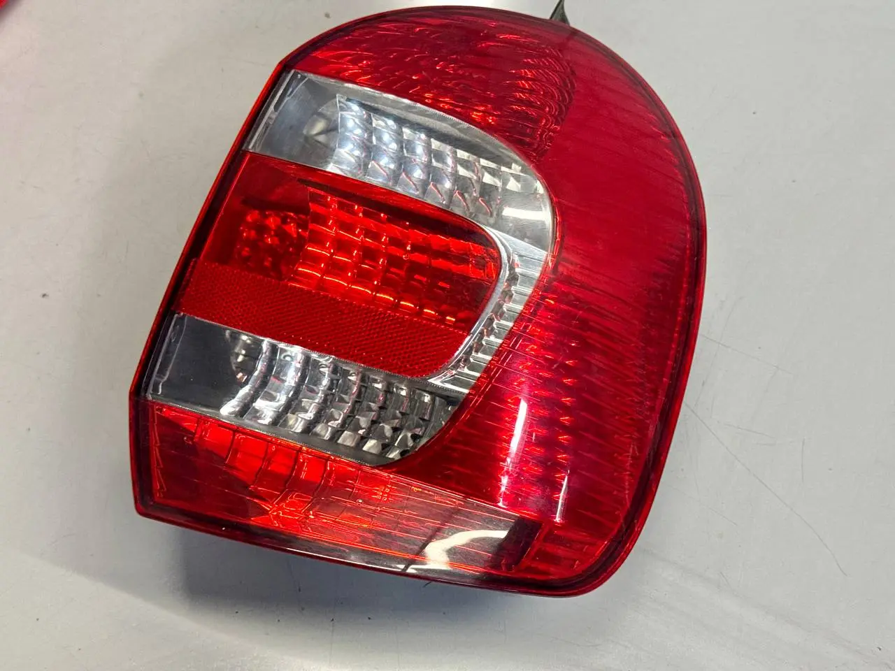 Rückleuchte Heckleuchte Tylne światło Renault Modus 1,5 dCi 2012 8200658413R