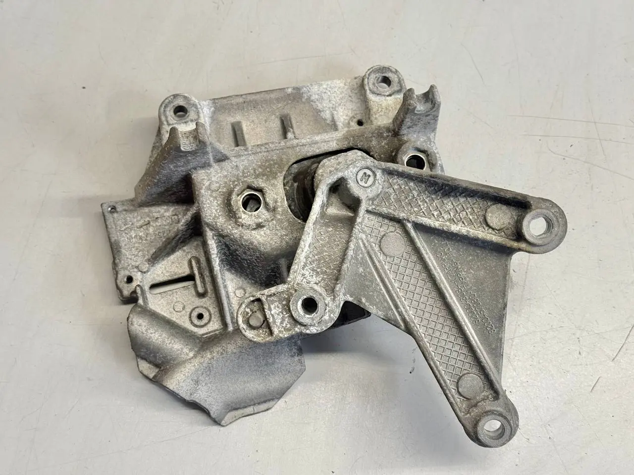 Getriebehalterung Motorhalter links Renault Modus 1,5 dCi 2012 82000430841