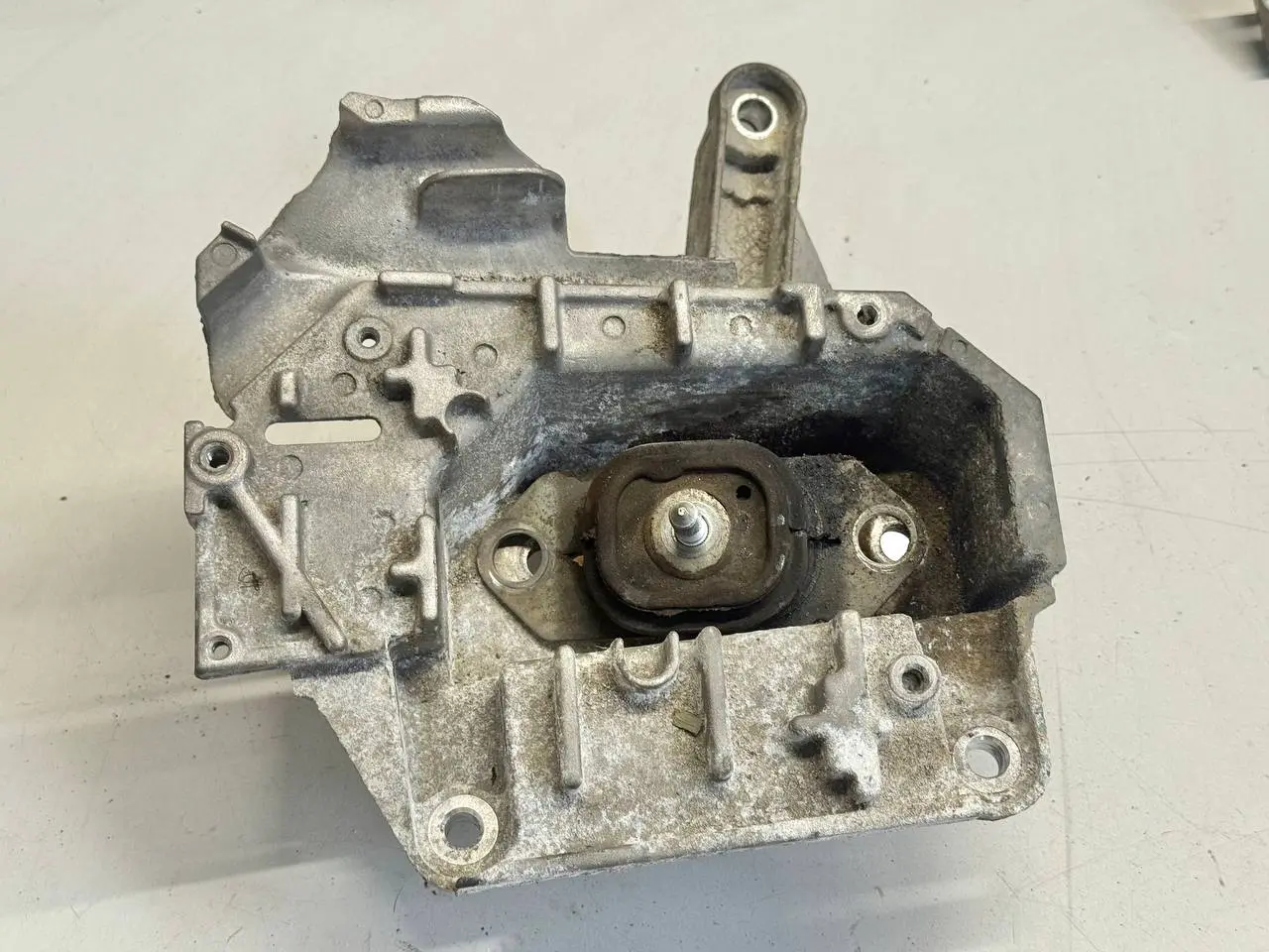 Getriebehalterung Motorhalter links Renault Modus 1,5 dCi 2012 82000430841