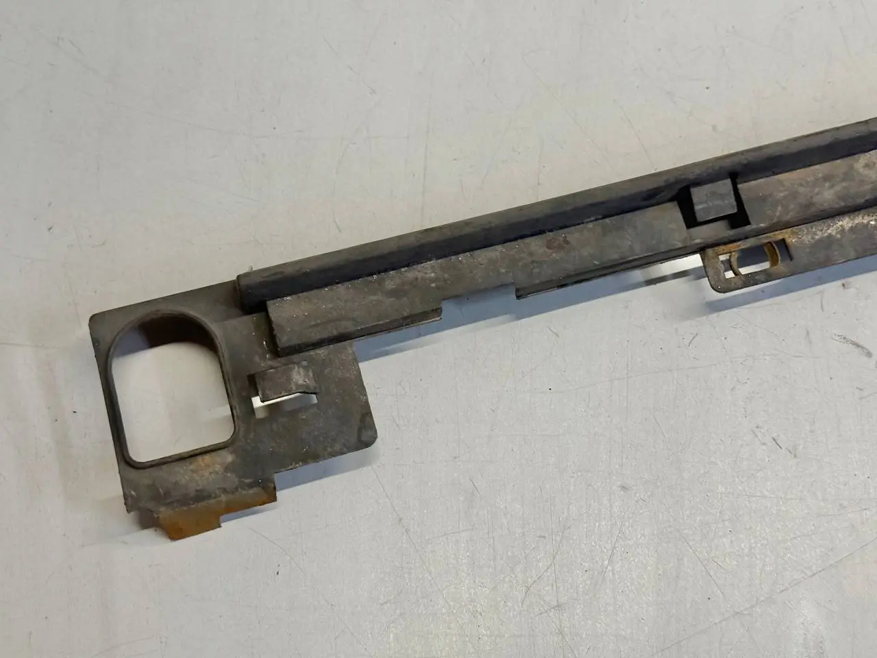 Kühlerhalter Kühlerverkleidung Stütze Renault Modus 1,5 dCi 2012 8200249839