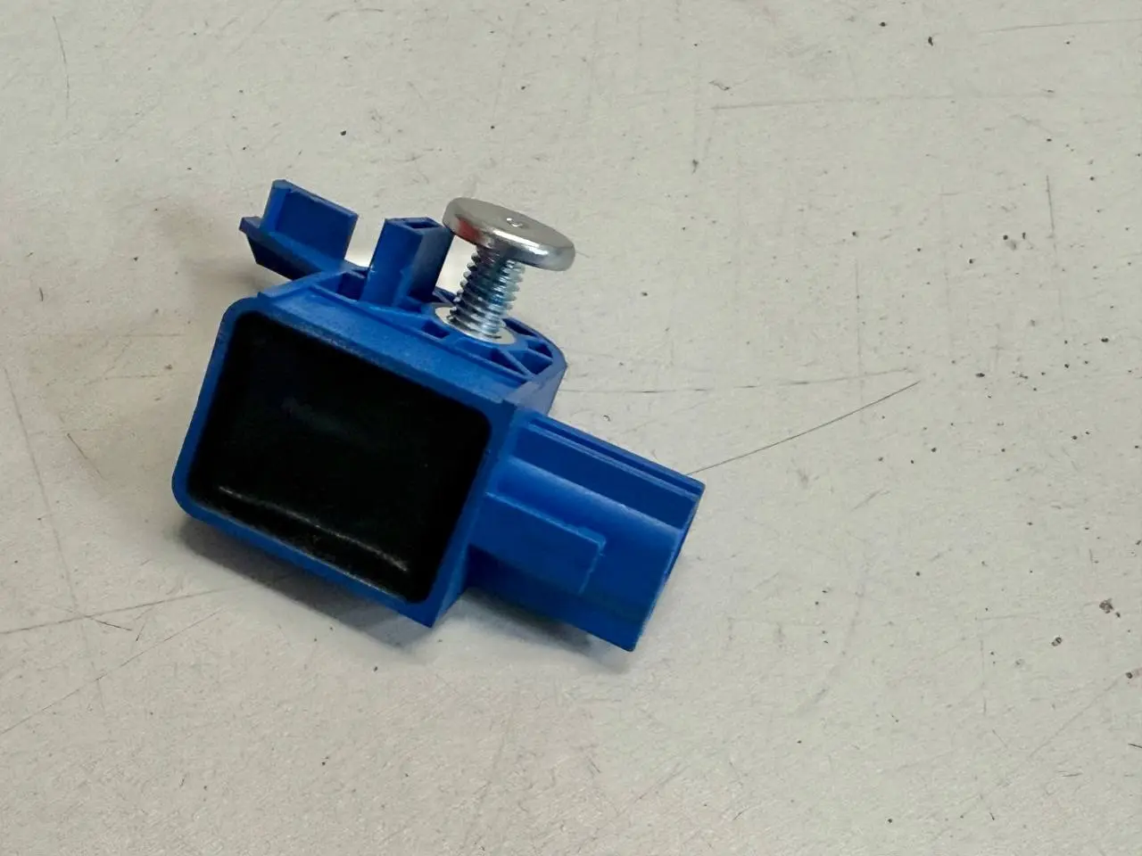 Querbeschleunigung Sensor Fahrzeugstabilitaetssensor ESP Sensor Modus 618284200
