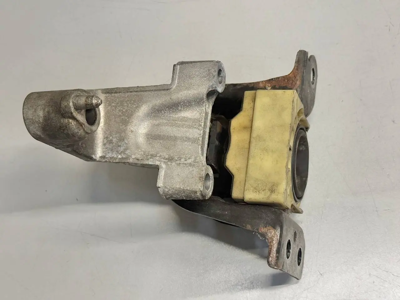 Motorlagerung Motorlager Motoraufhaengung Renault Modus 1,5 dCi 2012 112104344R