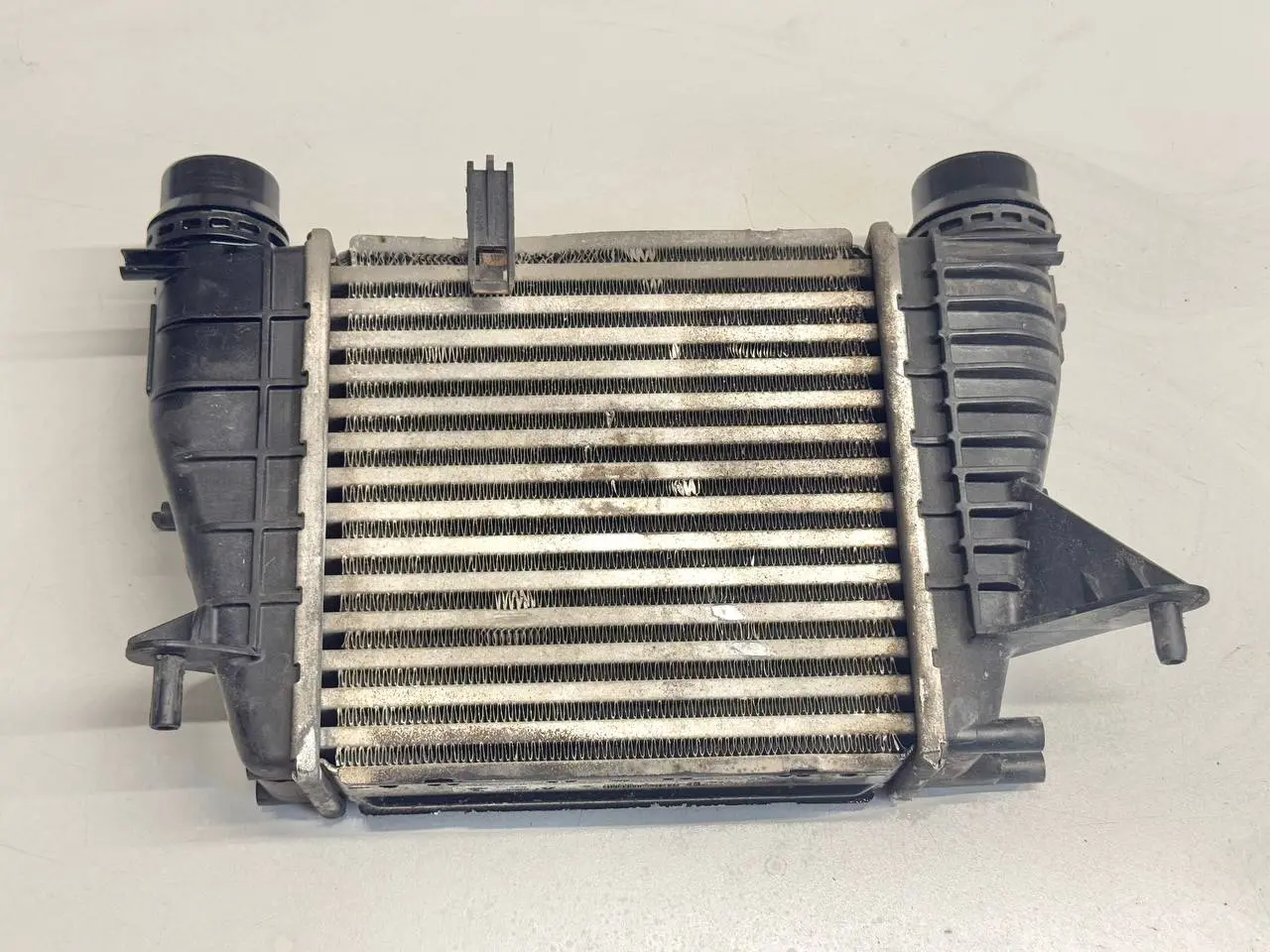 Ladeluftkühler Intercooler Renault Modus 1,5 dCi 2012 144618748R