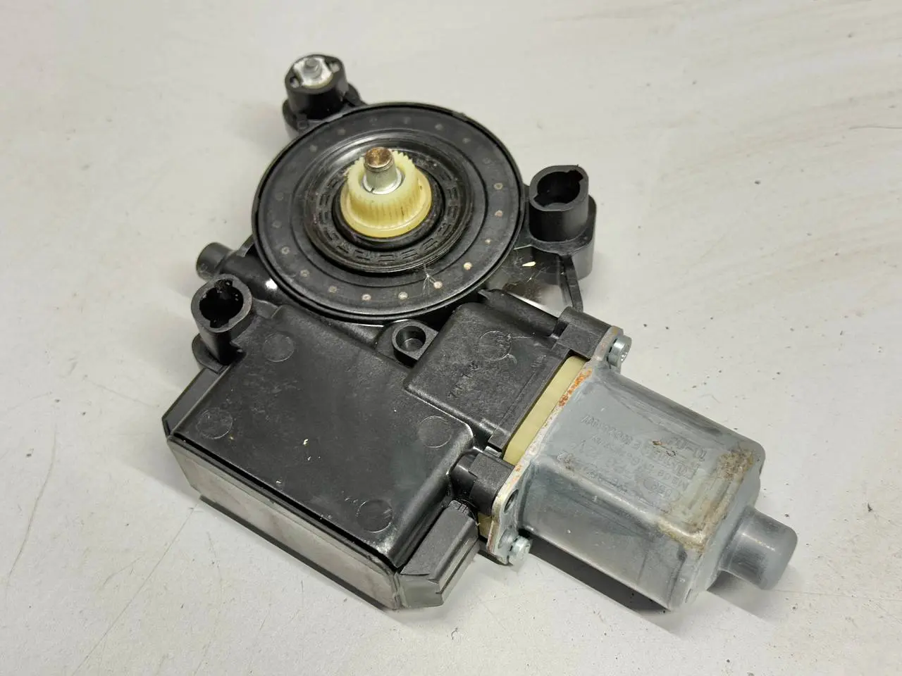 Fensterhebermotor elektrisch hinten links VW Polo V 6R 1,2 TSI 2010 6R0959811F