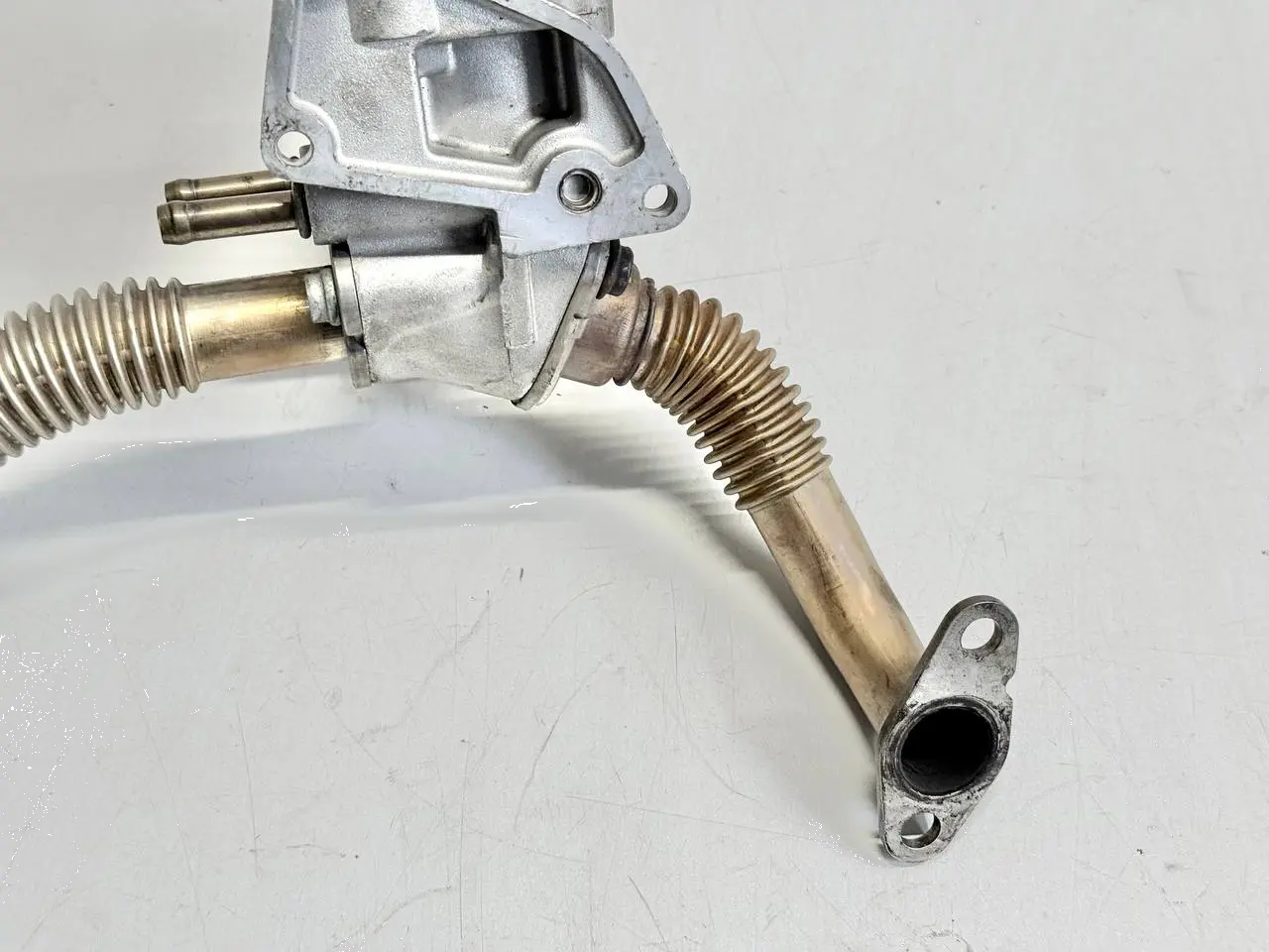 AGR-Rohr Abgasrohr Verbindungsleitung Passat VW Passat 3C 2.0l FSI 03C131521T