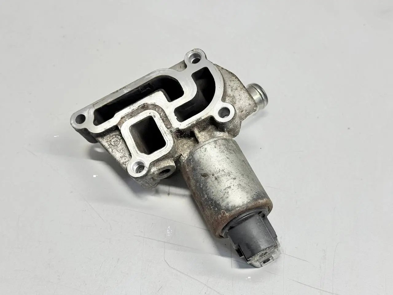 Abgasrückführungsventil AGR Ventil für Corsa D Opel Corsa D 1.2L 2008 55556720