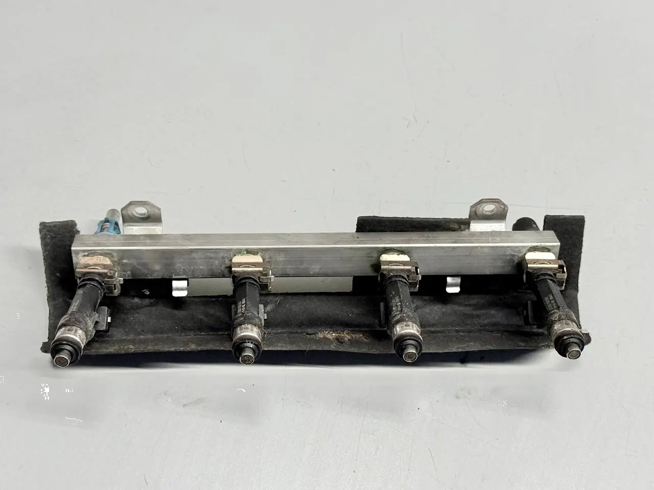 Einspritzleiste Einspritzdüse Düsenstock Opel Corsa D 1.2L 2008 0280151208