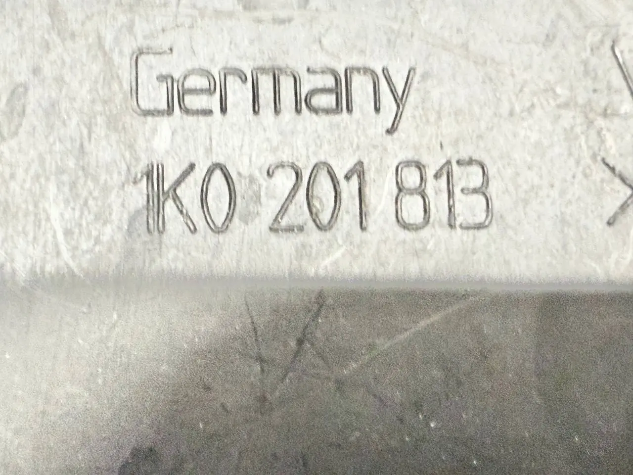 Aktivkohlebehälter Tankentlüftung Golf VW Golf Plus 2005 5M1 1,6 FSI 1K0201801