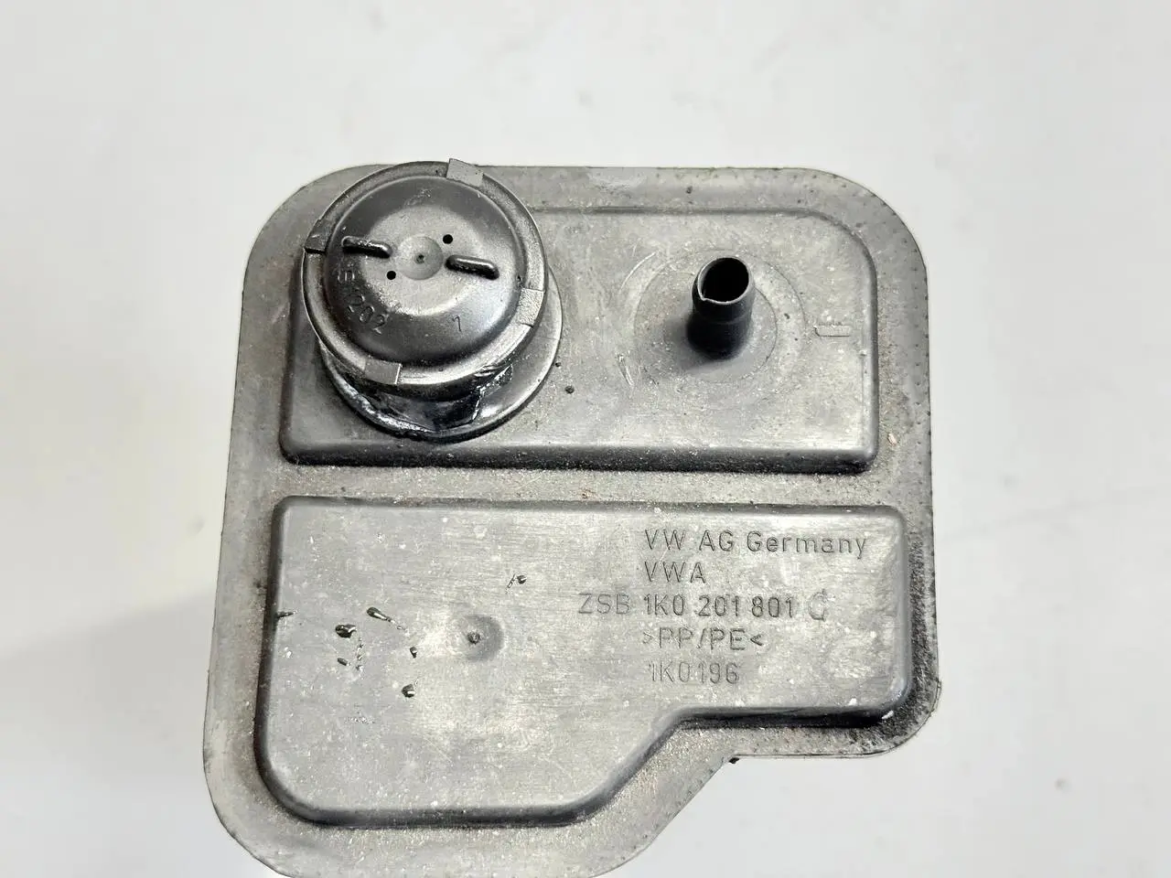 Aktivkohlebehälter Tankentlüftung Golf VW Golf Plus 2005 5M1 1,6 FSI 1K0201801