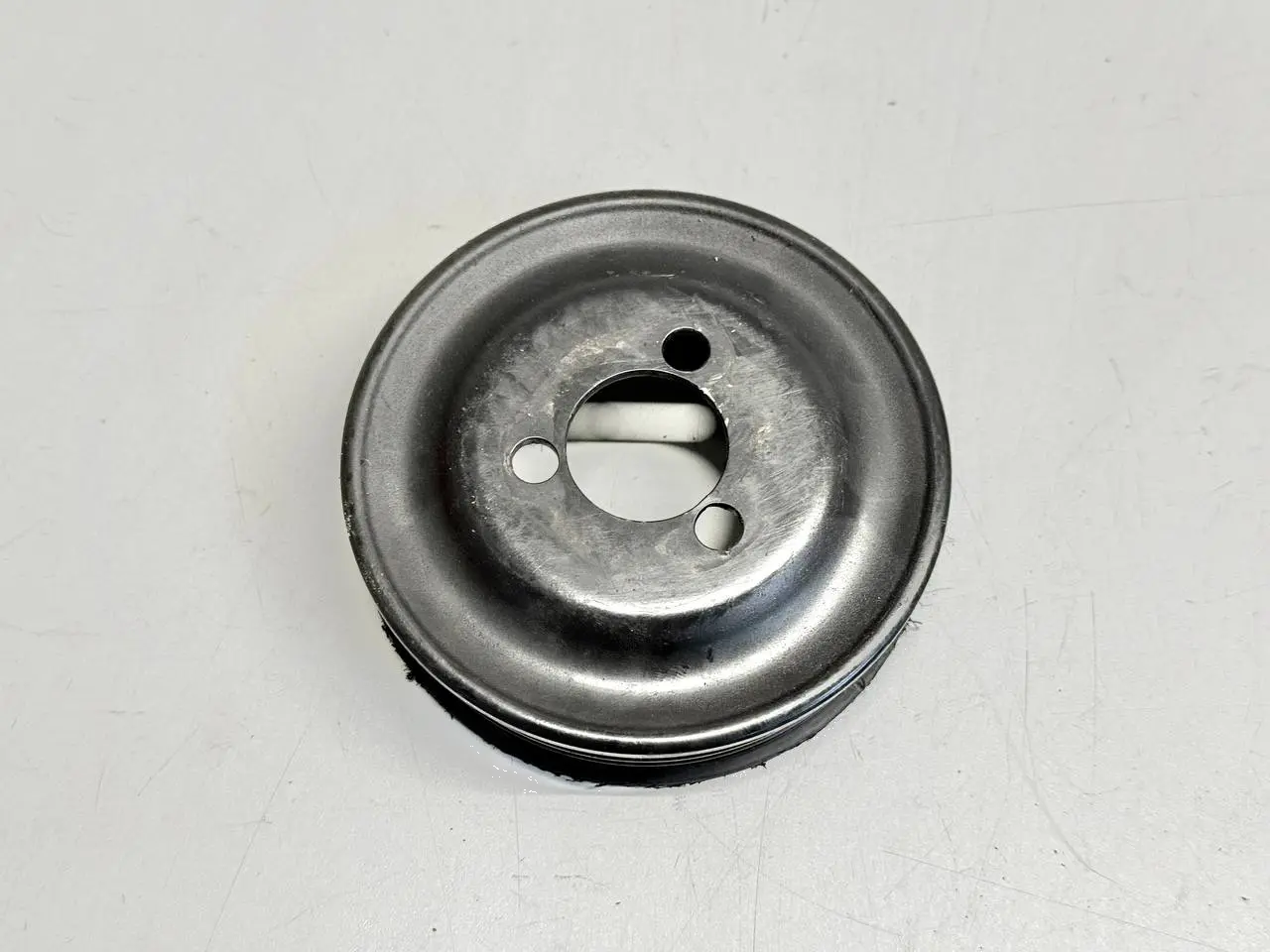 Riemenscheibe Servopumpe VW Golf Plus 2005 5M1 1,6 FSI 030145269A