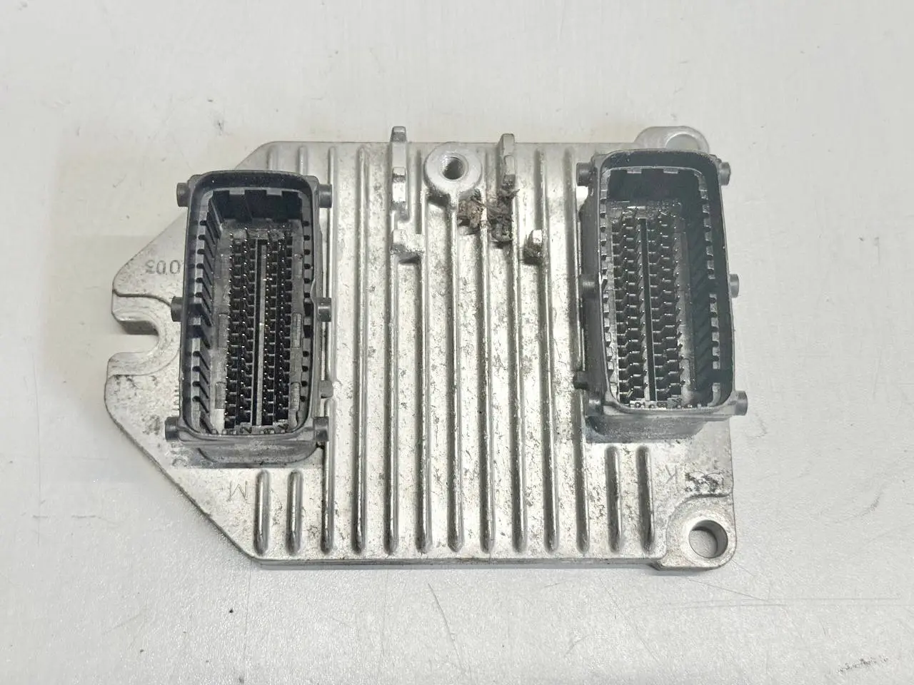Motorsteuergerät ECU Steuerrechner MERIVA 1.8 2003 OPEL MERIVA 1.8 2003 13105214