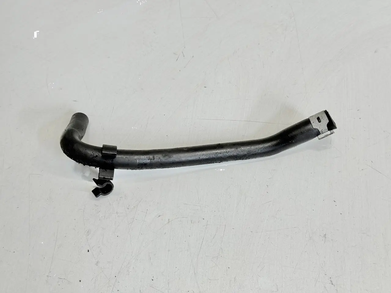 Entlüftungsschlauch Schlauch für Astra H OPEL MERIVA 1.8 2003 9158669