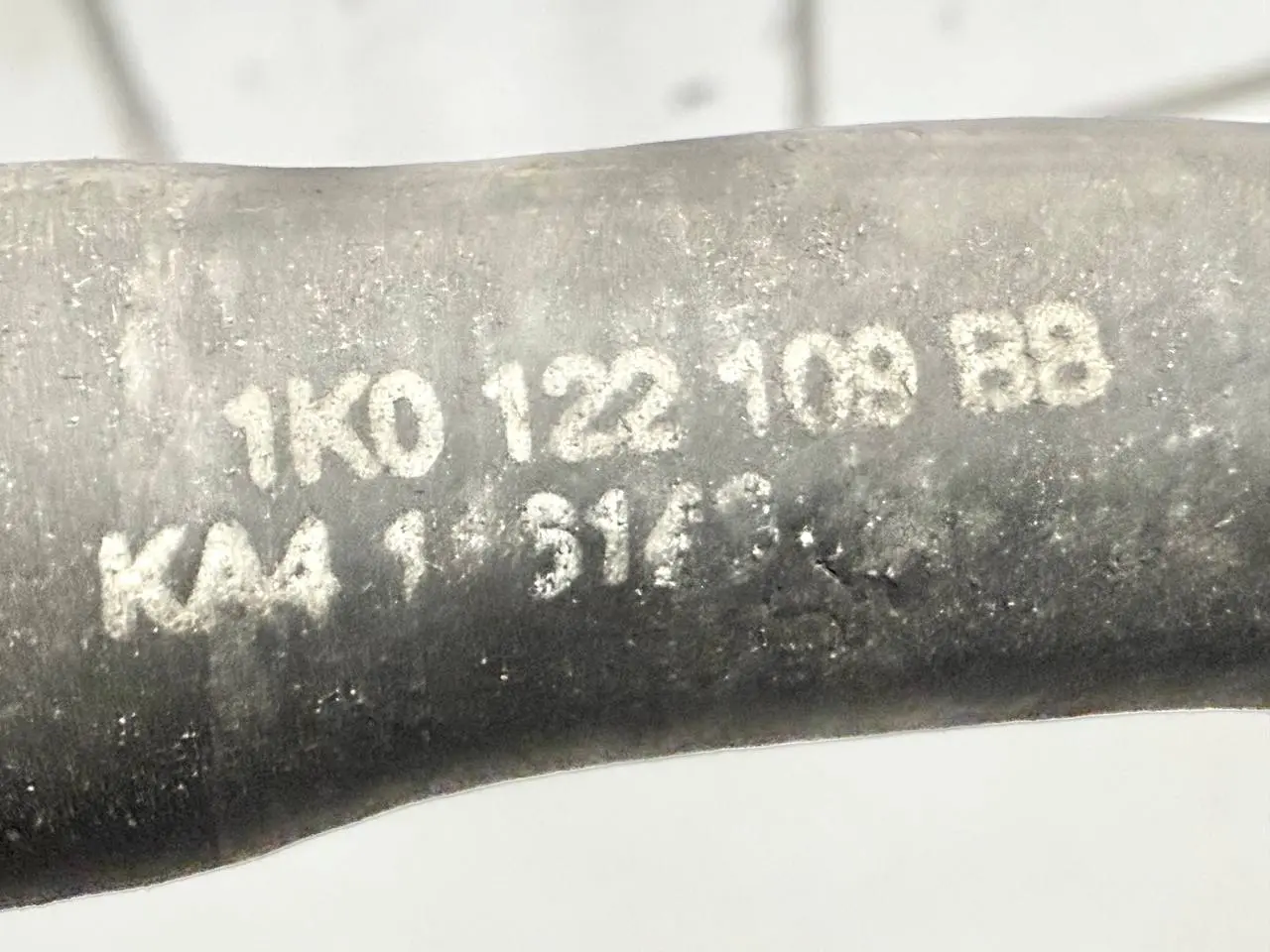 Kühlmittelschlauch Kühlwasserleitung Golf Plus 5M VW Golf5 1K1 1.4L 1K0122109