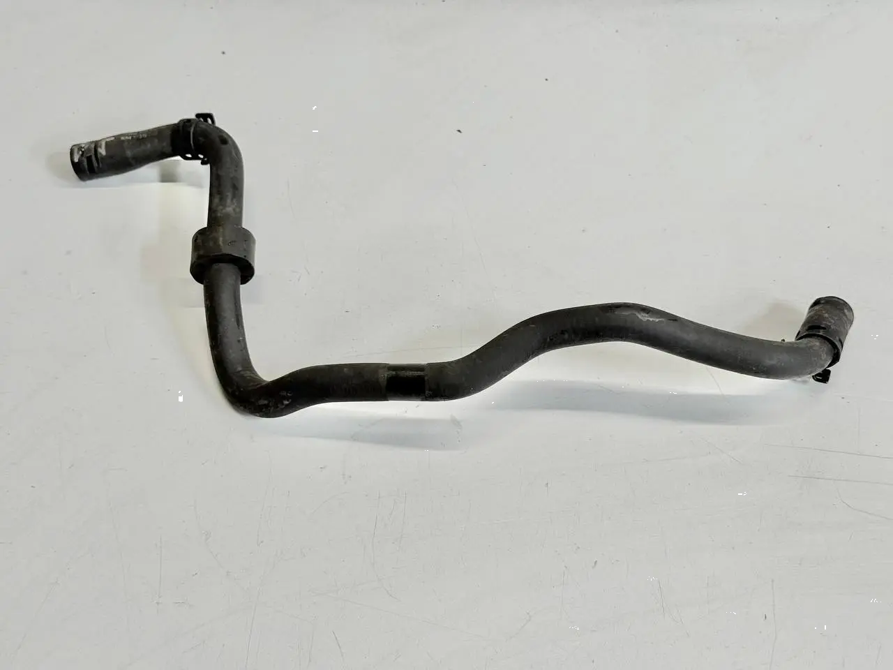 Kühlmittelschlauch Kühlwasserleitung Golf Plus 5M VW Golf5 1K1 1.4L 1K0122109