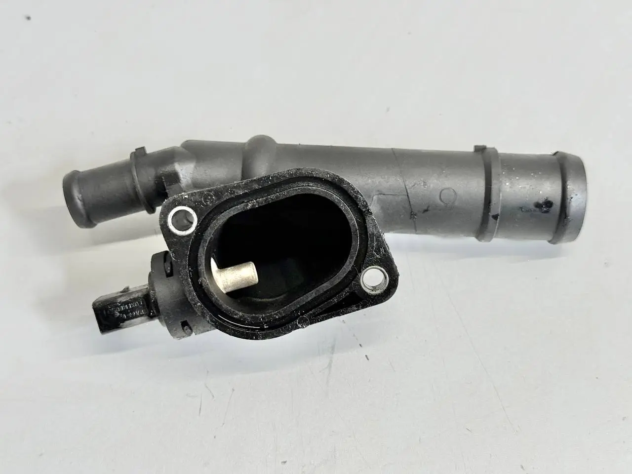 Kühlmittelflansch SKODA Octavia 1Z5 1,9 TDI 2004 Kombi 03G121132