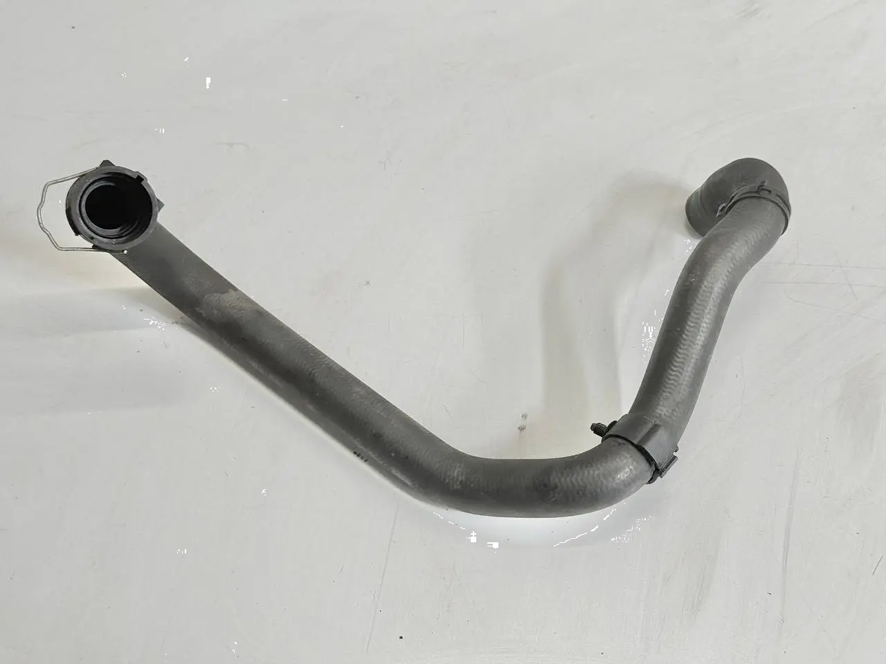 Kühlwasserschlauch Passat 3C SKODA Octavia 1Z5 1,9 TDI 2004 Kombi 3C0122051AT