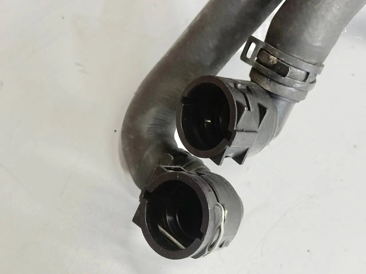 Kühlmittelflansch SKODA Octavia 1Z5 1,9 TDI 2004 Kombi 1K0122291