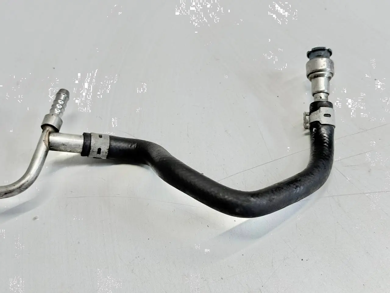 Kraftstoffschlauch Schlauch Benzinschlauch VW Touran 1.6 FSI 1T1 2003 03C133699M