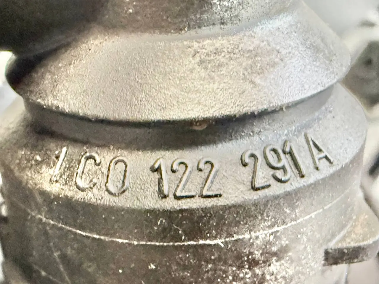 Kühlwasserschlauch Kühlmittelrohr VW Touran 1.6 FSI 1T1 2003 1T0121156E