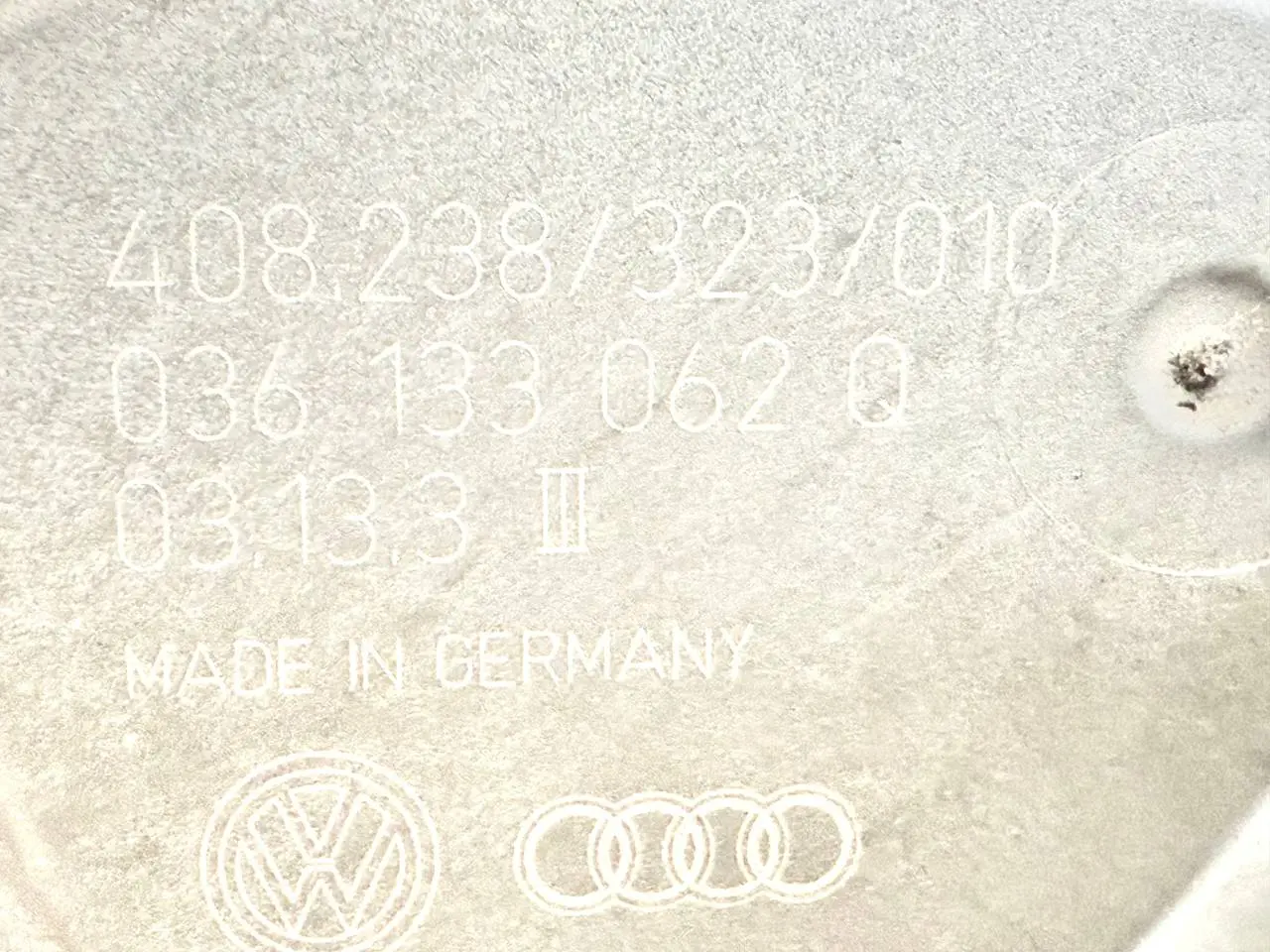 Drosselklappe / Drosselklappenstutzen VW Touran 1.6 FSI 1T1 2003 408238323010