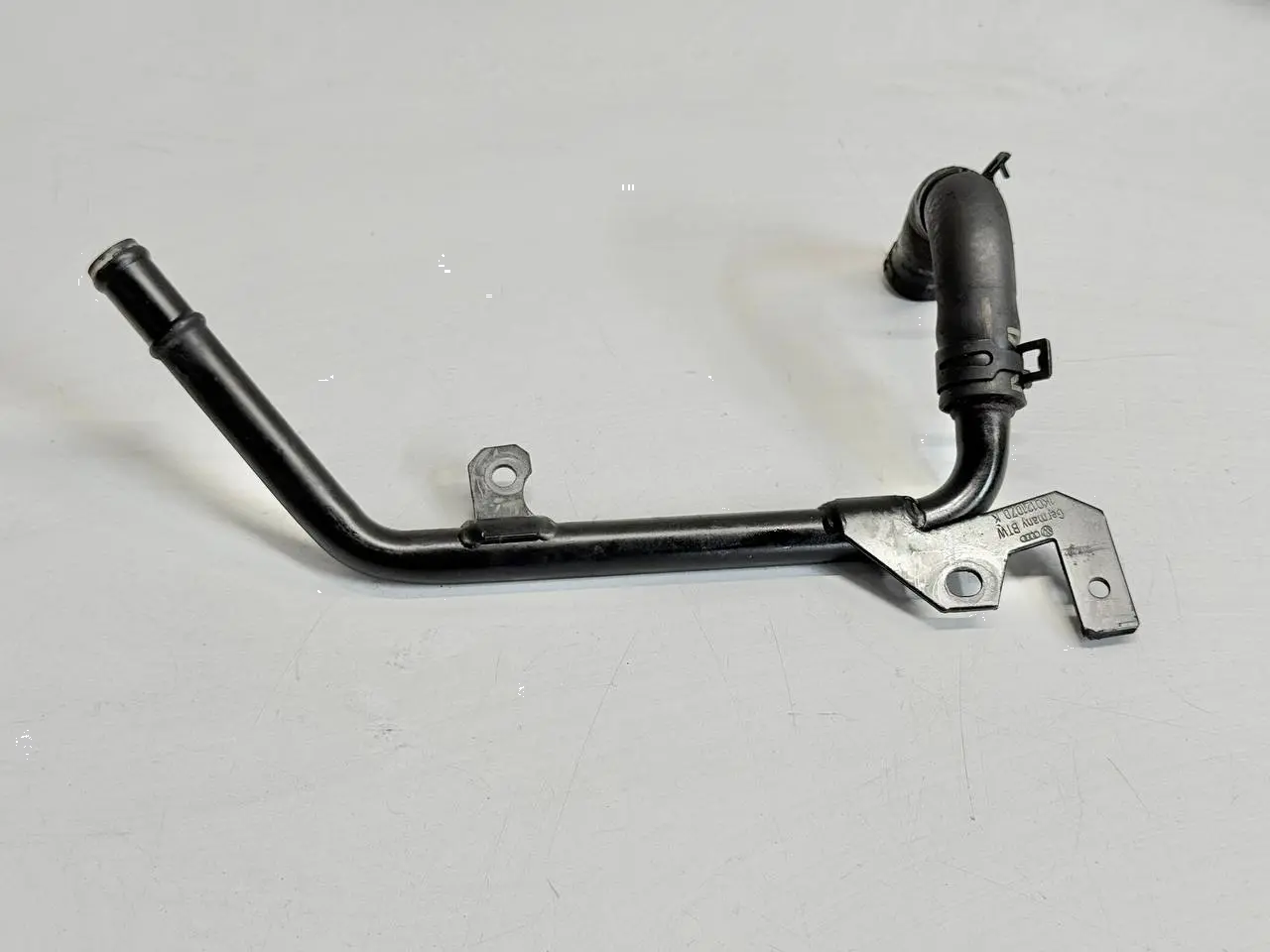 Kühlwasserschlauch Kühlrohr VW Touran 1.6 FSI 1T1 2003 1K0121070K