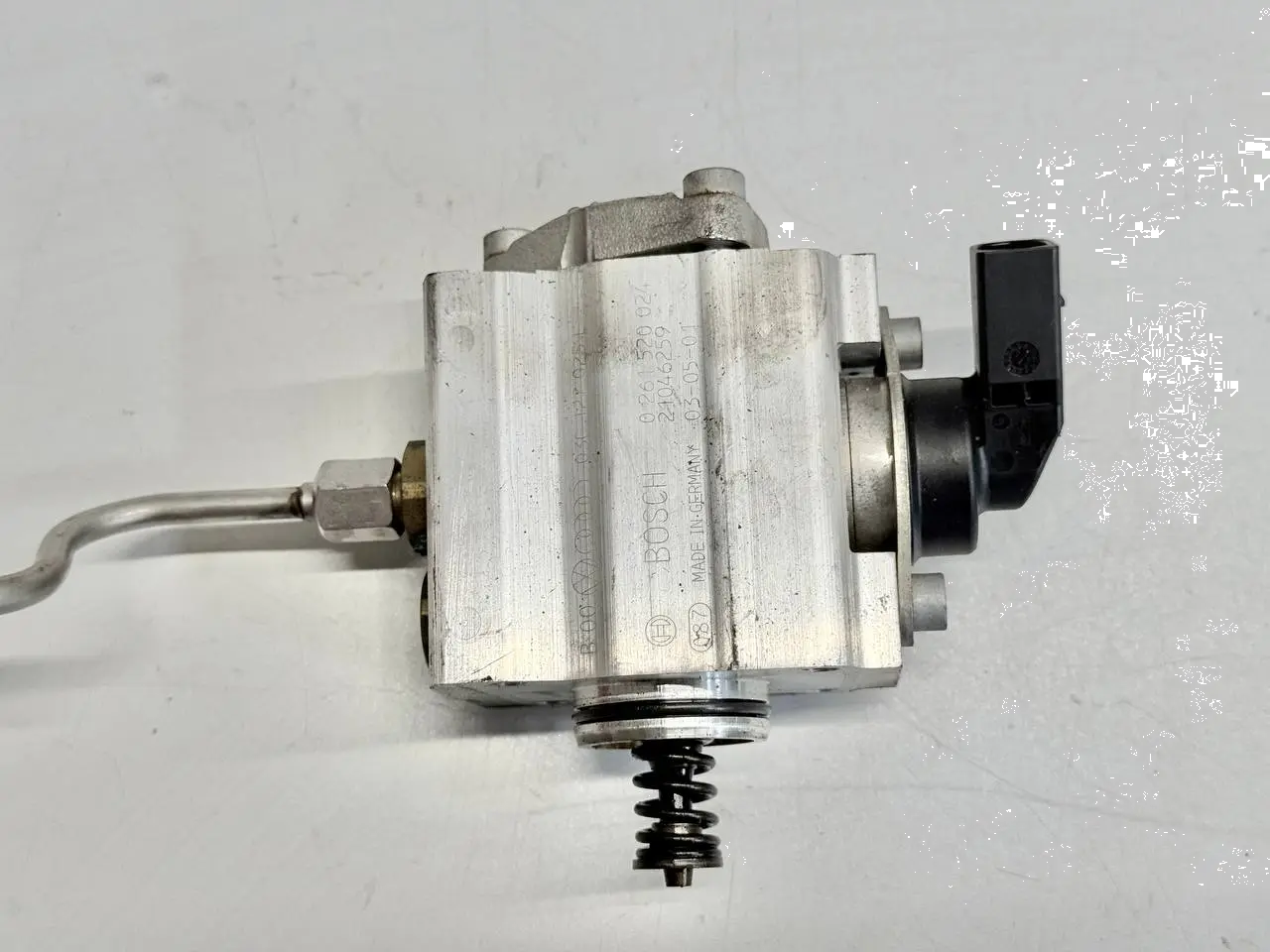 Hochdruckpumpe Kraftstoffpumpe VW Touran 1.6 FSI 1T1 2003 03C127025L