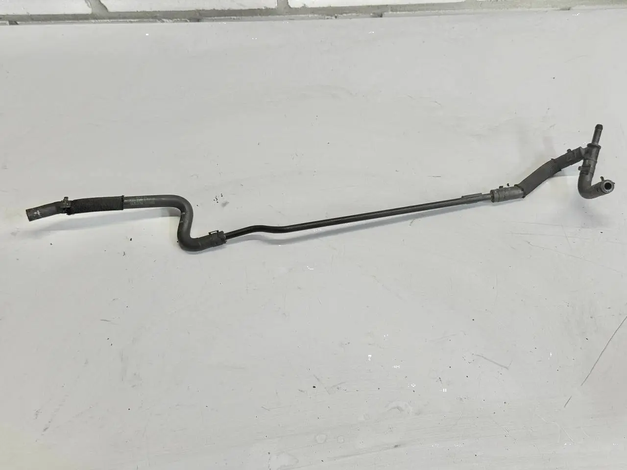 Kühlmittelschlauch Kühlwasserschlauch VW Touran 1.6 FSI 1T1 2003 1K0122447S