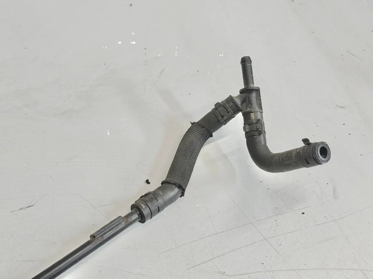Kühlmittelschlauch Kühlwasserschlauch VW Touran 1.6 FSI 1T1 2003 1K0122447S