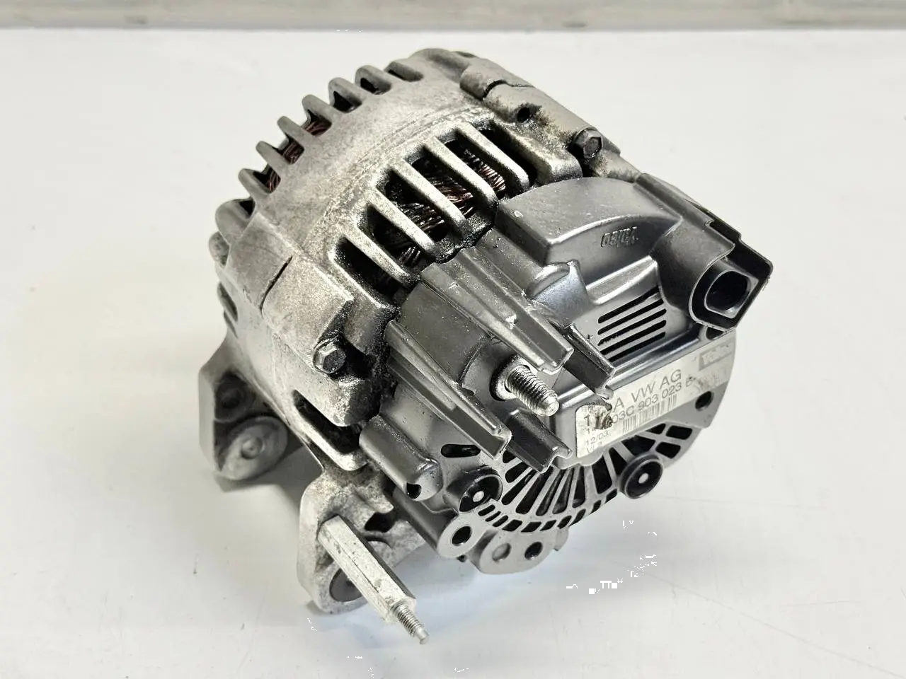 Lichtmaschine Generator Alternator Golf VW Touran 1.6 FSI 1T1 2003 03C903023B