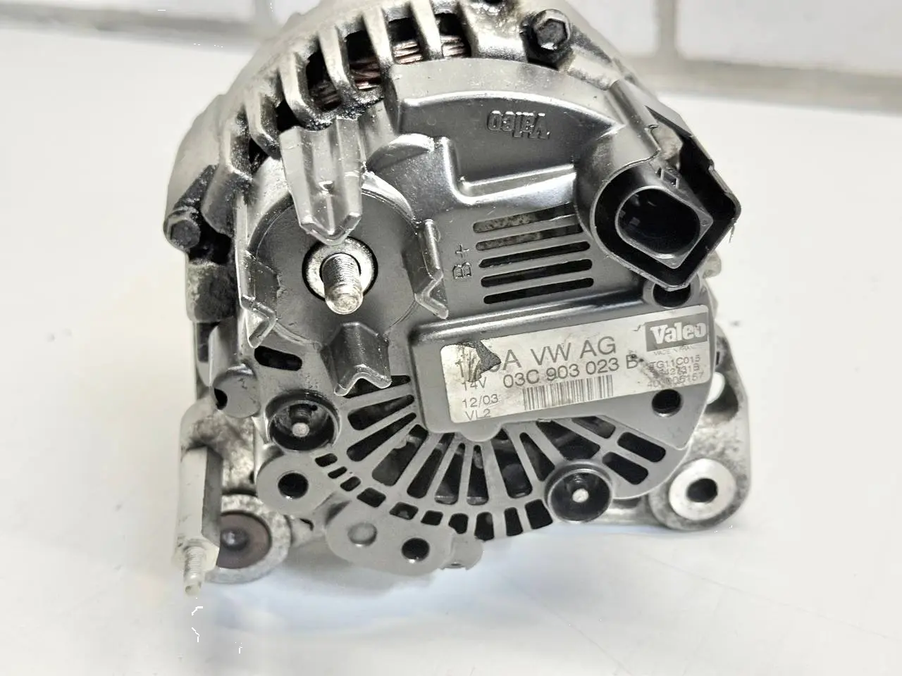 Lichtmaschine Generator Alternator Golf VW Touran 1.6 FSI 1T1 2003 03C903023B